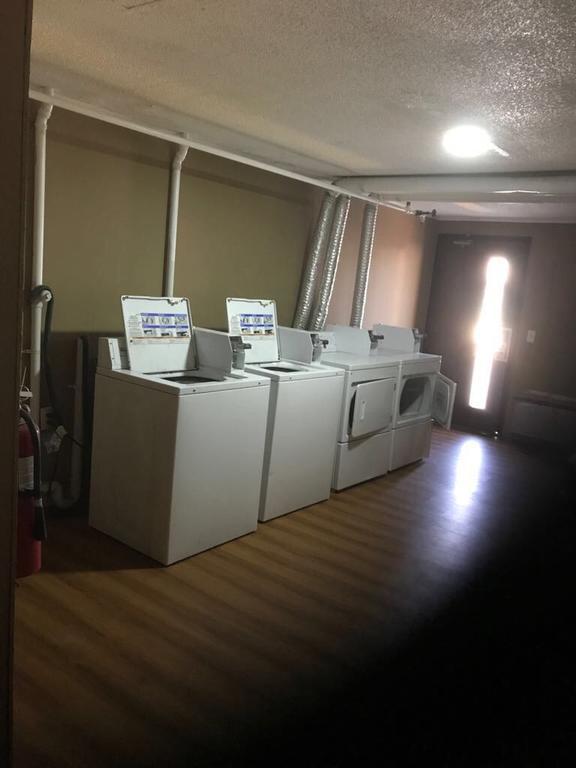 Super 9 Motel Troy Экстерьер фото